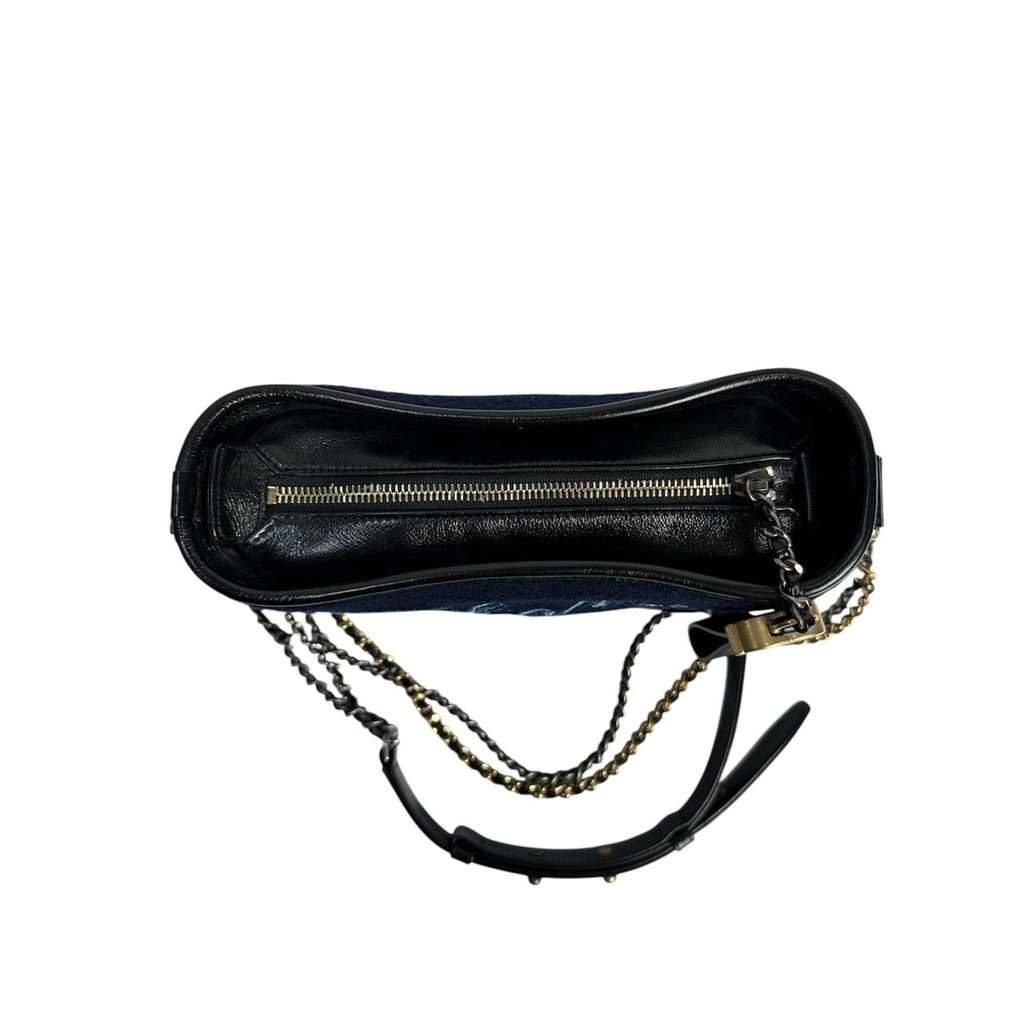 Chanel Chanel Paris-Hamburg Navy Blue Textille Embroidery Gabrielle Bag Navy Leather Good condition - Inside View