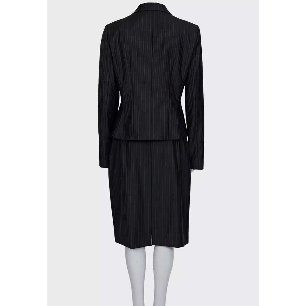 Christian Dior Christian Dior Black Wool Pinstripe Suit Sz. EU 42 / XXLPre-owned Black Wool Good condition - Inside View