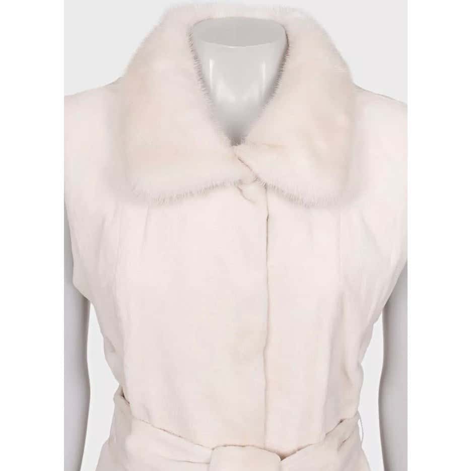 ZILLI Zilli Luxury White Vest - Size 40/ L Pre-owned White Silk Good condition - Model View