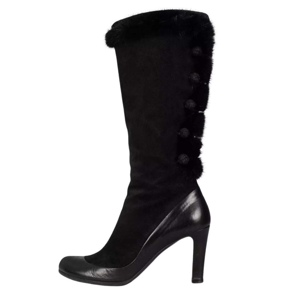 Alexander McQueen Alexander McQueen Black Suede faux Fur Trim Boots - EU 39.5 Pre-owned Black Suede Good condition - Front View