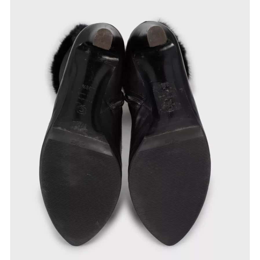 Alexander McQueen Alexander McQueen Black Suede faux Fur Trim Boots - EU 39.5 Pre-owned Black Suede Good condition - Box View