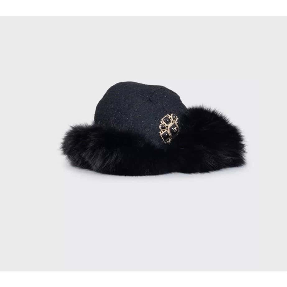 Chanel Chanel Black Faux Fur & Wool Hat Sz.57 Pre-owned Black Wool Good condition - Back View