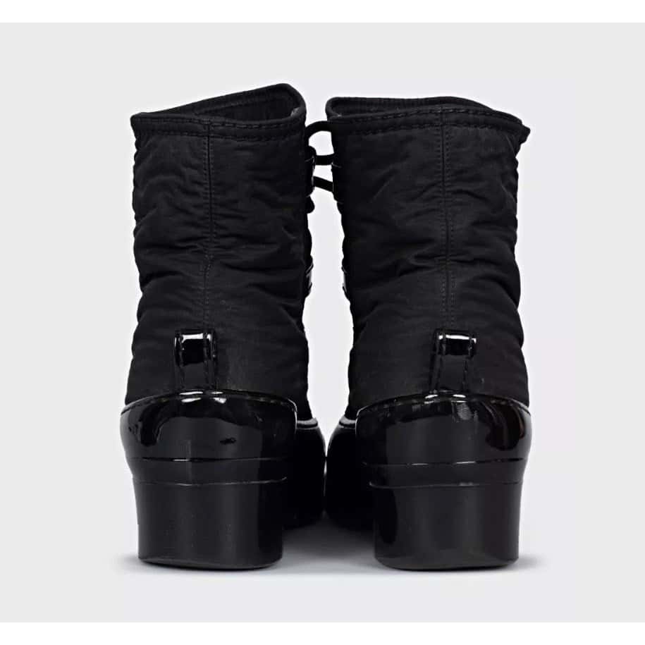 Chanel Chanel Black Lace-Up Boots - Size 37 Pre-owned Black Lace Good condition - Model View