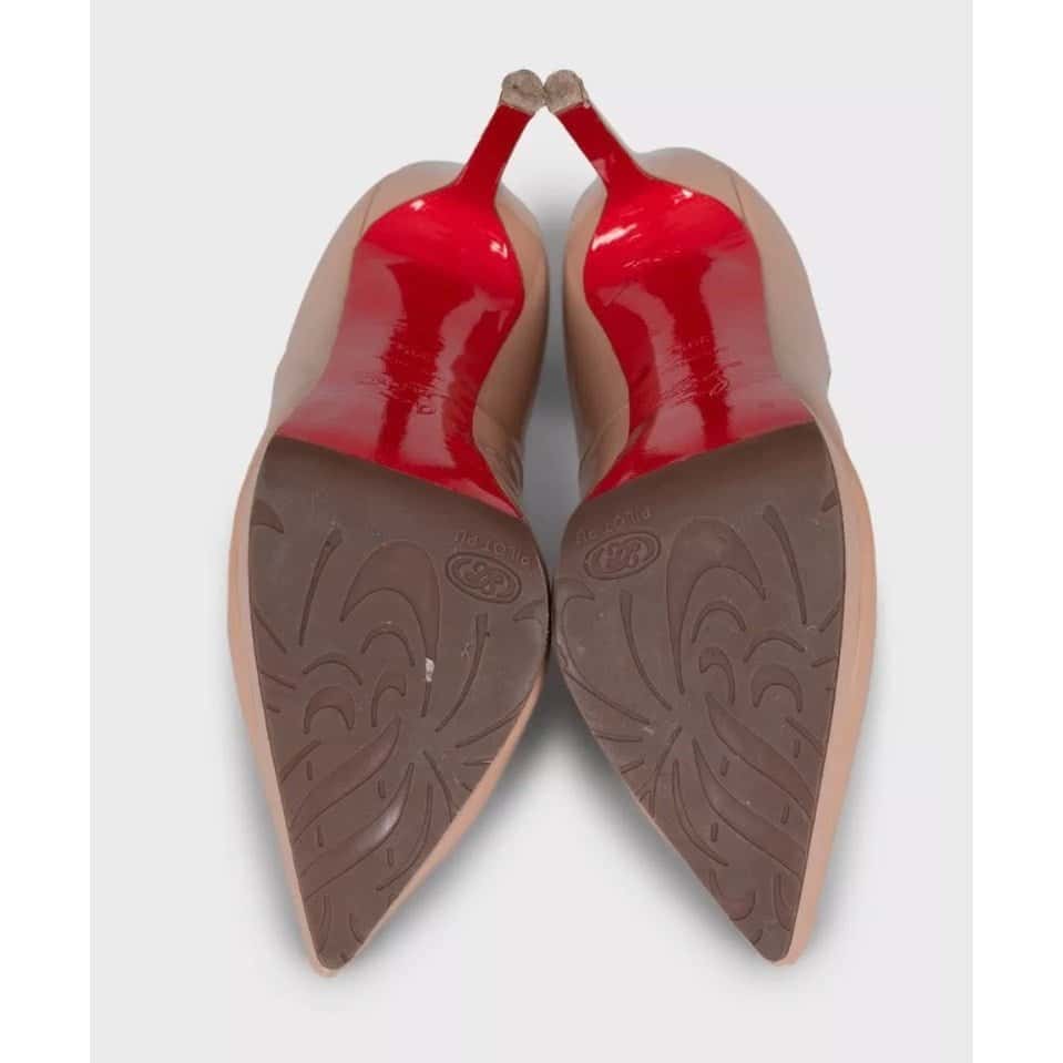 Christian Louboutin Christian Louboutin Beige Leather Pointed Toe Heels Sz.39.5 pre-owned Beige Leather Good condition - Box View