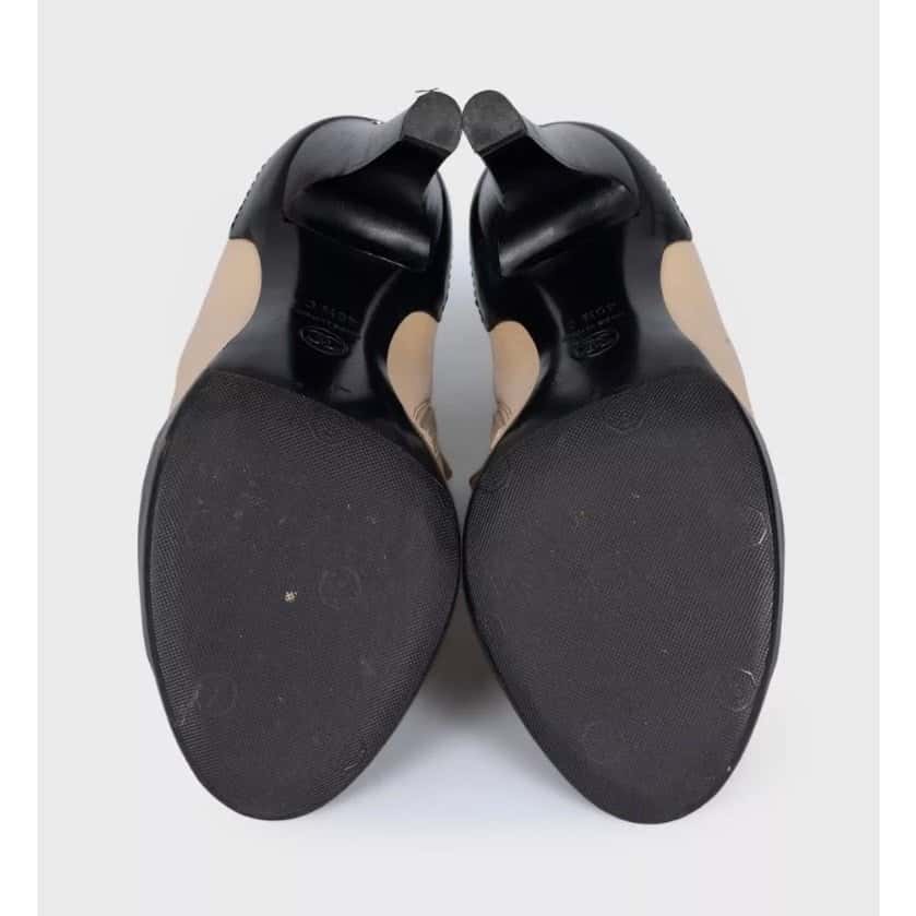 Chanel Chanel Beige Leather Open-Toe Ankle Booties - Size 40.5 pre-owned Beige Leather Good condition - Box View