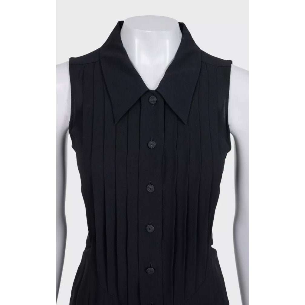 Chanel Chanel Black Silk Pleated Dress Sz.34 pre-owned Black Silk Good condition - Model View