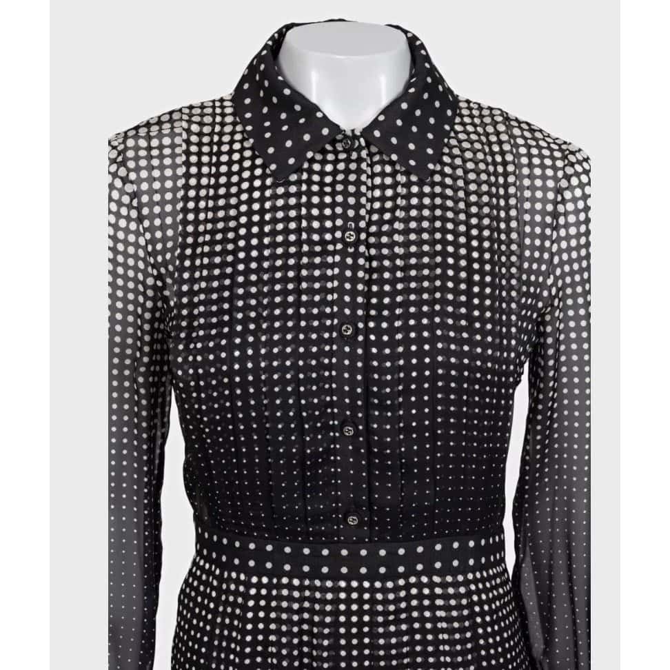 Gucci NWT Gucci 2024 Black Silk Fitted Dress - IT40/S pre-owned Black Silk Never worn, with tag - Model View