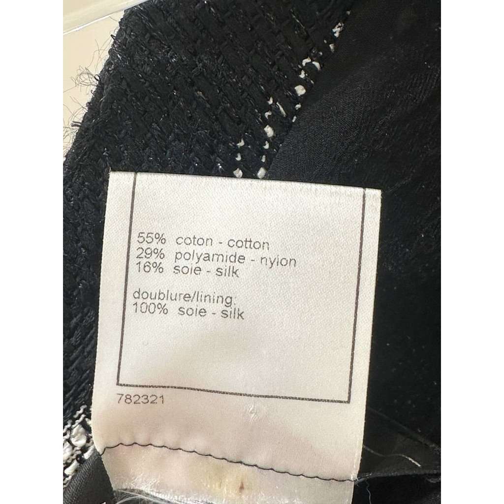 Chanel Chanel 2008 Karl Lagerfeld Metallic Fantasy Tweed Jacket Sz 40 pre-owned Black Tweed Good condition - Box View
