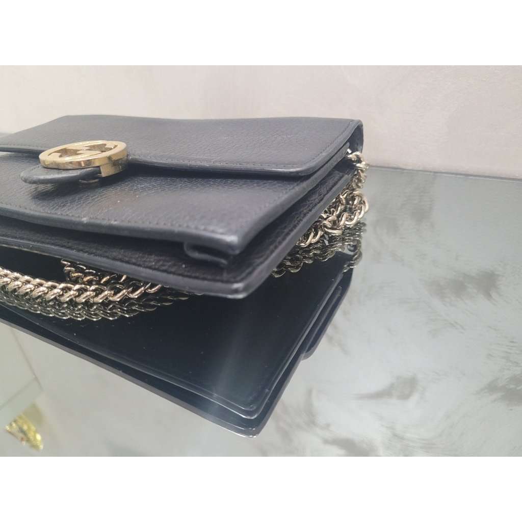 Gucci Gucci Interlocking G Black Leather Wallet on Chain Pre-owned Black Leather Good - Box View
