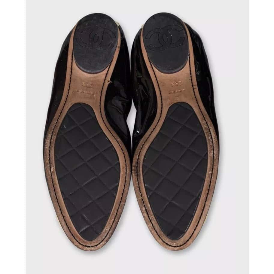 Chanel Chanel Black Patent Leather Ballerina Flats - Size 39.5 pre-owned Black Leather Good - Box View