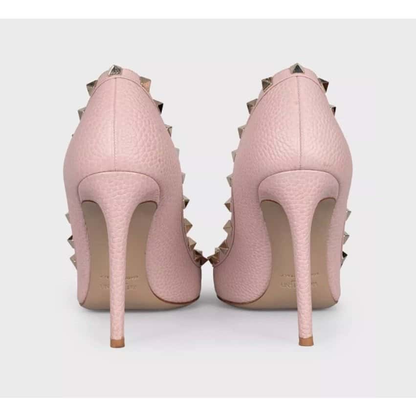 Valentino Valentino Rockstud Pink Leather Pumps Heels Sz.39 Pre-owned Pink Leather Good - Model View
