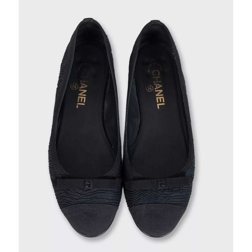 Chanel Chanel Black Textile Ballerina Flats with Bows, Size 38.5 Pre-owned Black Leather Good - Back View