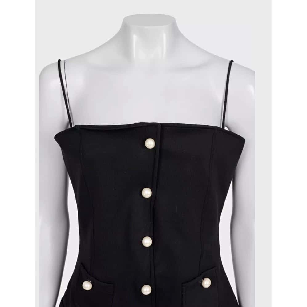 Chanel Chanel Black Body with Signature Buttons – Size FR40 / L pre-owned Black Silk Good condition - Model View