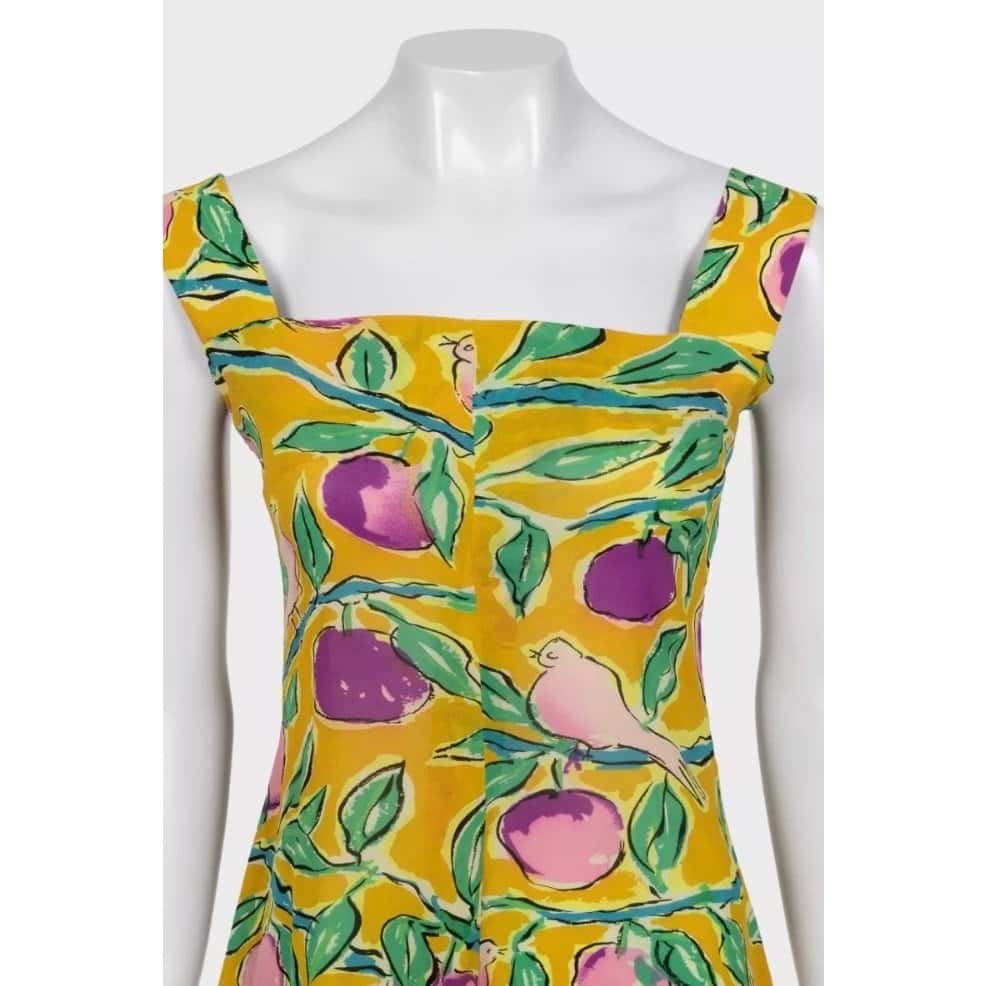 Dolce & Gabbana NWOT Dolce & Gabbana Yellow Silk Printed Dress - Size S Pre-owned Yellow Silk Never worn - Model View