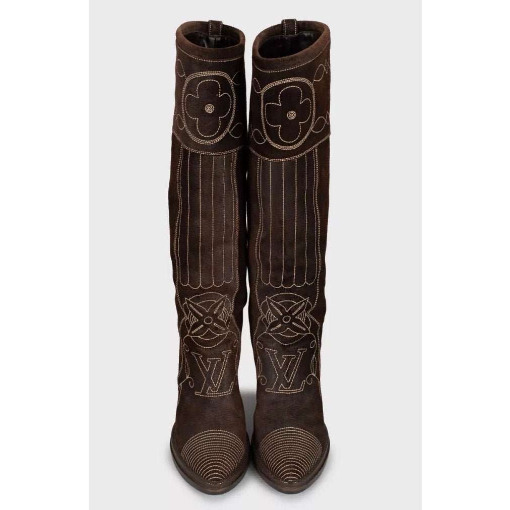 Louis Vuitton Louis Vuitton Suede Boots with Contrast Stitching – Size 38 pre-owned Brown Suede Good condition - Back View