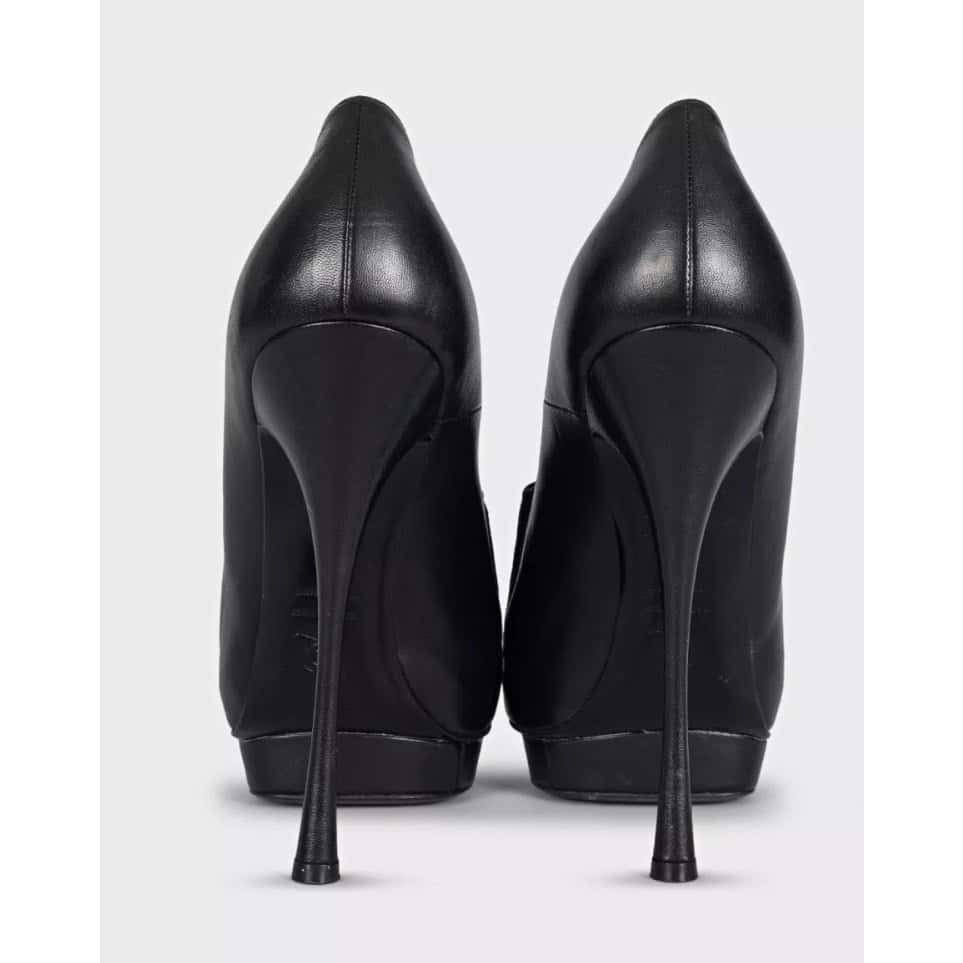 Alexander McQueen Alexander McQueen Black Leather Pointed-Toe Heels sz.39 Pre-owned Black Leather Good condition - Inside View