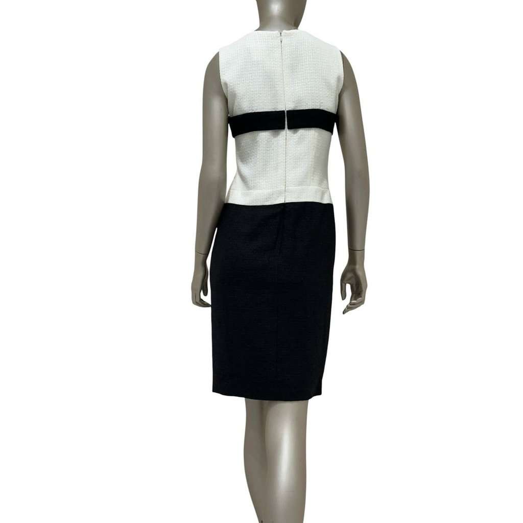 Chanel CHANEL S/S 2009 Black & White Tweed Bow Dress sz.38 Pre-owned Black Tweed Good condition - Back View