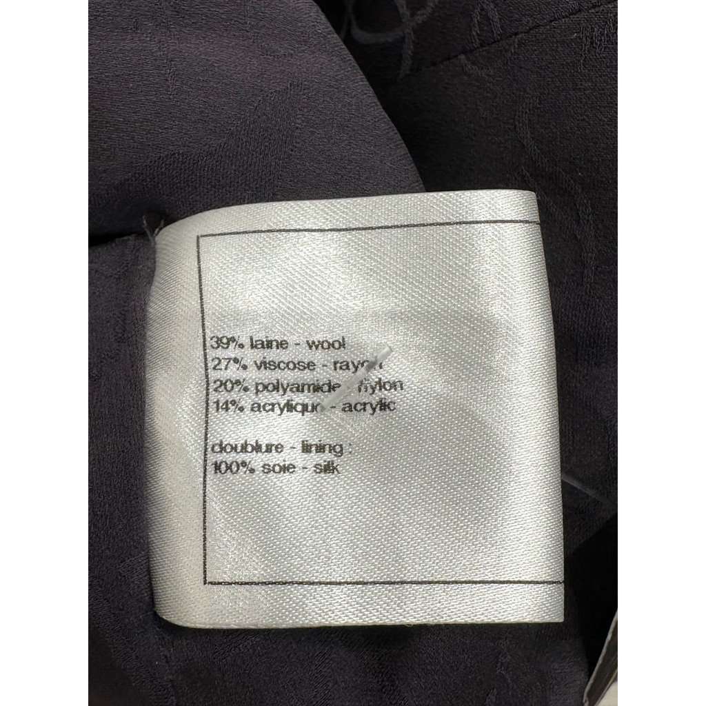 Chanel Chanel 2013 Black White Silver Lurex Tweed Jacket - Size S Pre-owned Black Tweed Good condition - Inside View