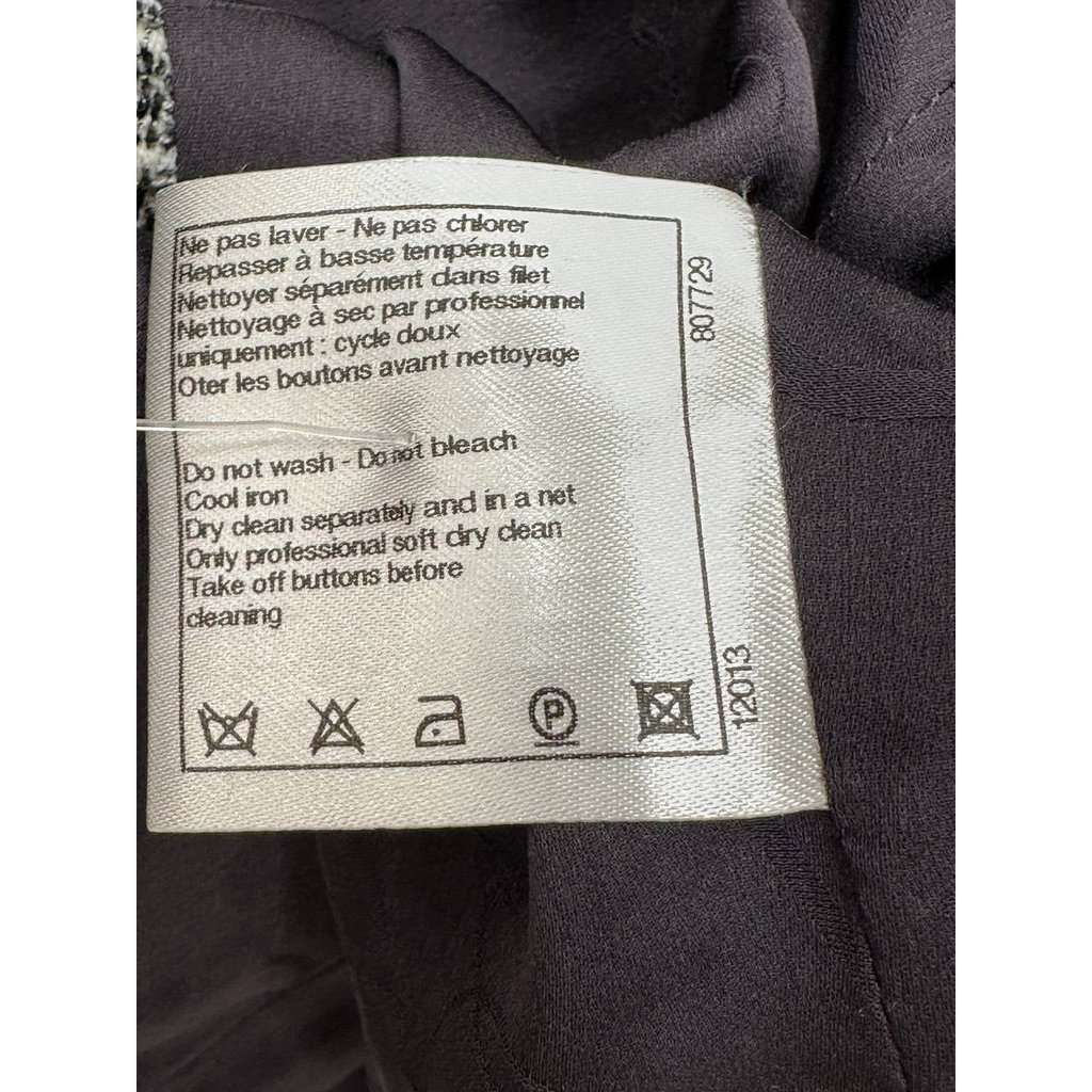 Chanel Chanel 2013 Black White Silver Lurex Tweed Jacket - Size S Pre-owned Black Tweed Good condition - Box View