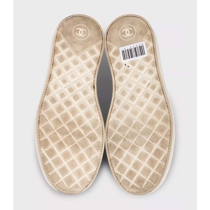 Chanel Chanel White Textile Sneakers with Contrasting Toe Sz.36 Pre-owned White Leather Good condition - Box View