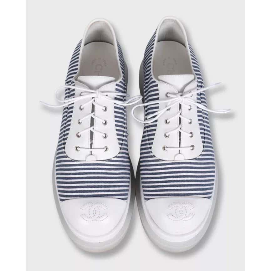 Chanel Chanel White Striped Leather & Textile Sneakers - Size 38 Pre-owned White Leather Good condition - Back View