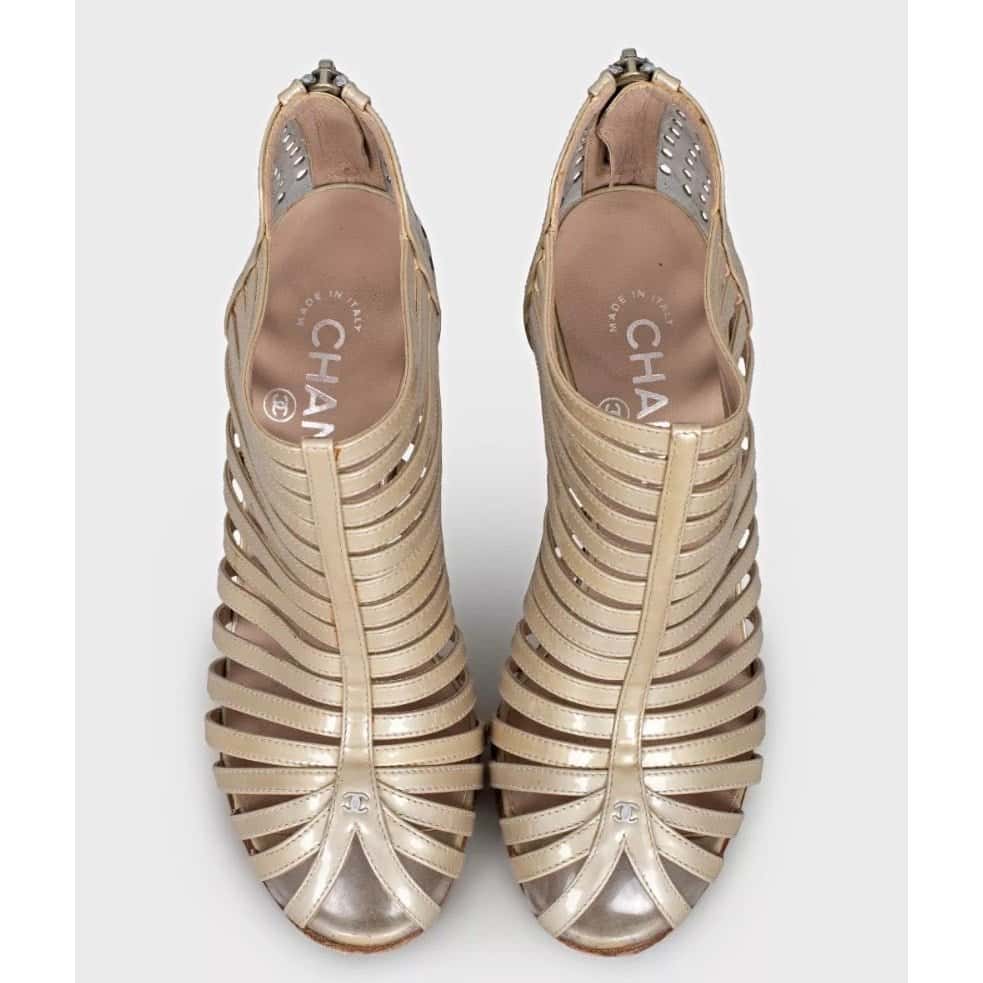 Chanel Chanel Cruise 2009 Gold Sculpted Heel PumpsSz.36 Pre-owned Gold Leather Good condition - Back View