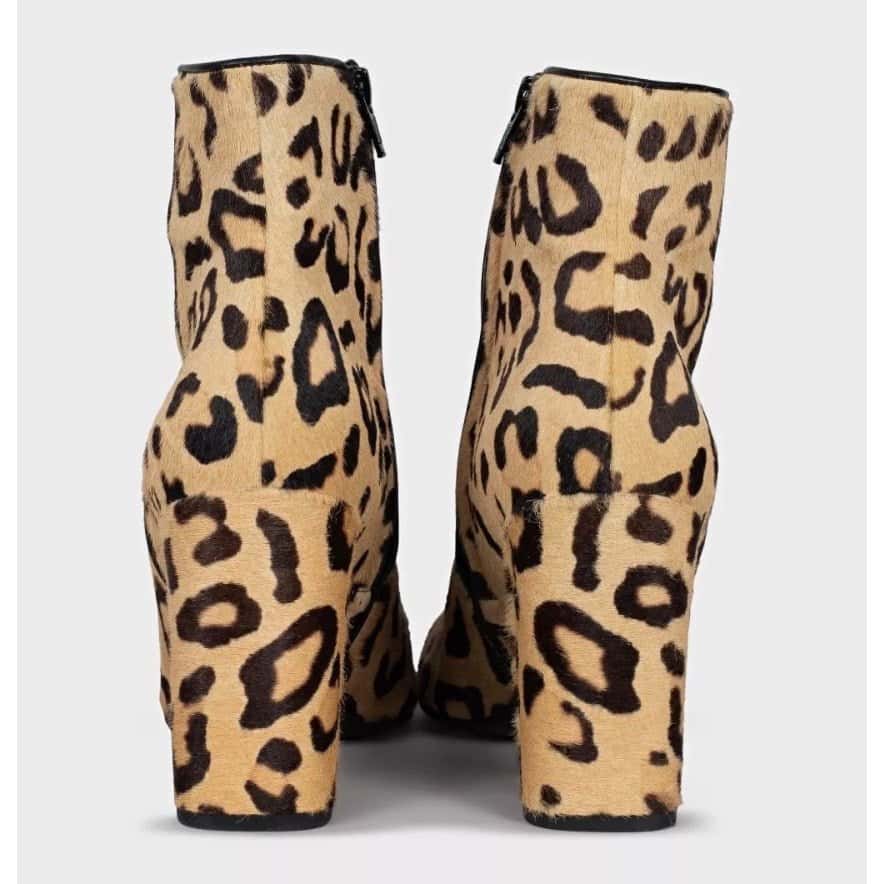 Saint Laurent Saint Laurent Animal-Print Leather Ankle Boots sz.40 pre-owned MultiColor Leather Good condition - Model View