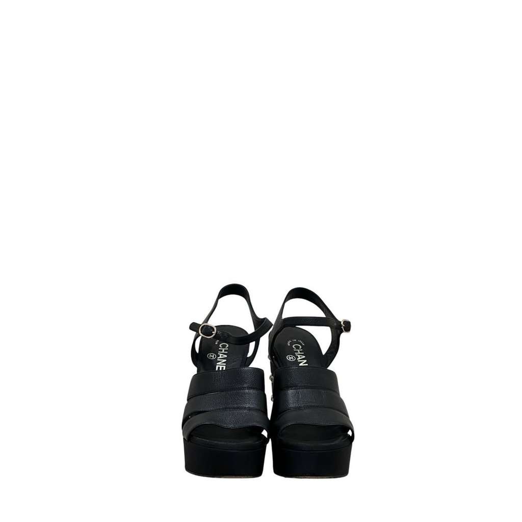 Chanel Chanel 2019 Black CC Logo Faux Pearl Platform Sandals Sz.38.5 Pre-owned Black Leather Good condition - Back View