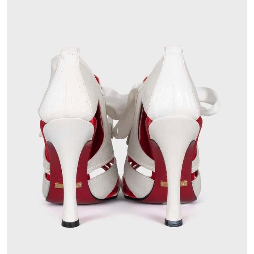 Dolce & Gabbana Dolce & Gabbana White Suede Lace-Up Stiletto Heels Sz.37.5 pre-owned White Suede Good condition - Model View