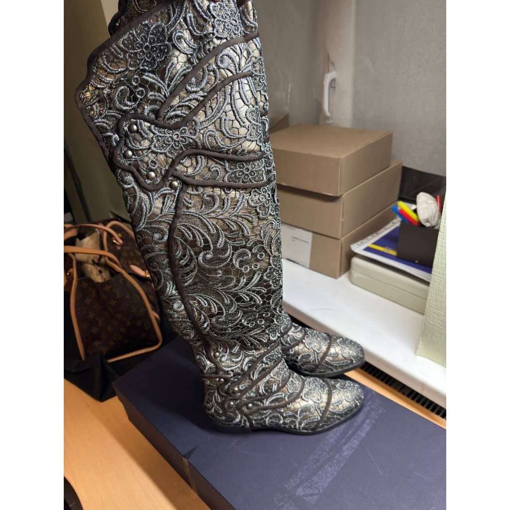 Dolce & Gabbana Dolce & Gabbana Gray Lace-Embellished Leather Over-the-Knee Boots Sz.39 Pre-owned Grey Lace Good condition - Inside View