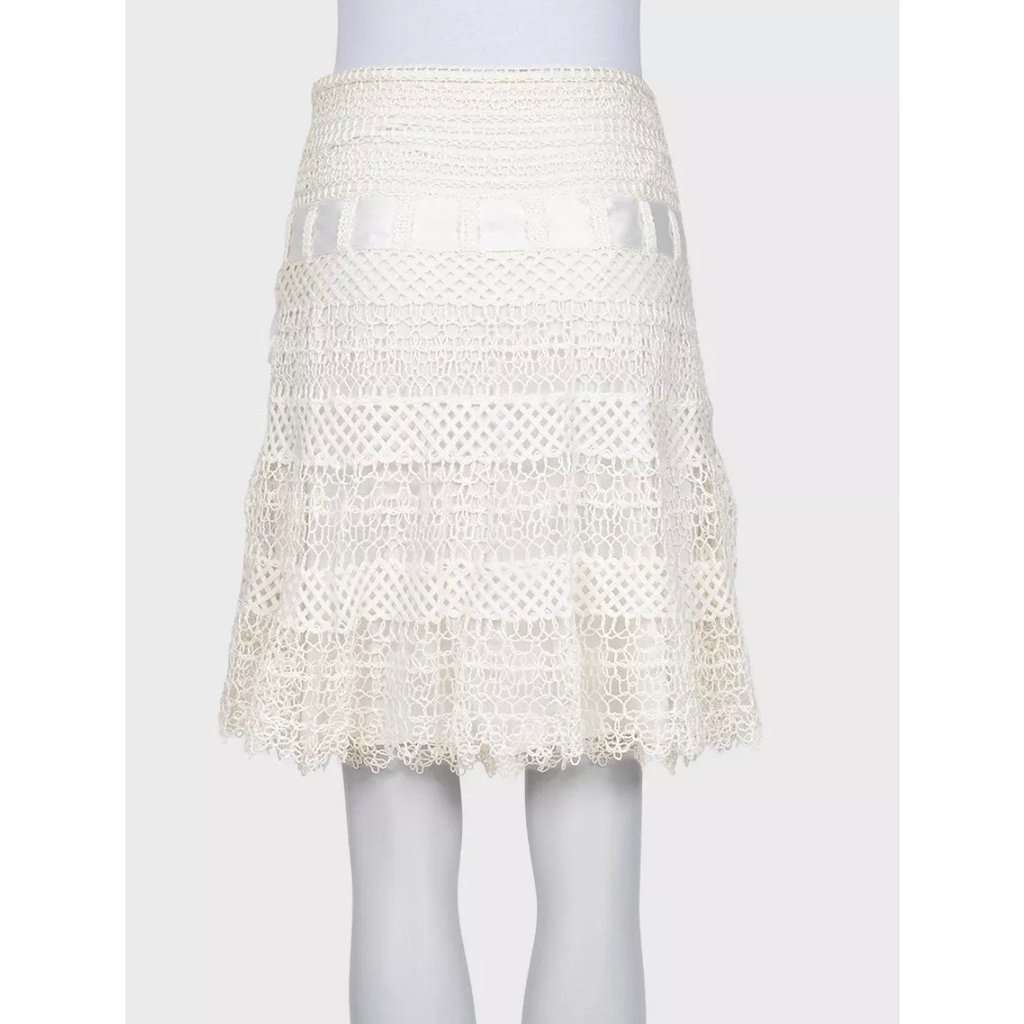 valentino NWOT Valentino White Lace Skirt  Sz.S pre-owned White Lace Never worn - Inside View