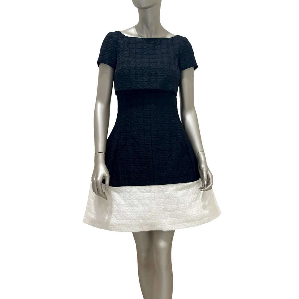 Chanel Chanel 10S Black & White Chic Close-Fit Dress FR36 S Pre-owned Black Cotton Good - Inside View
