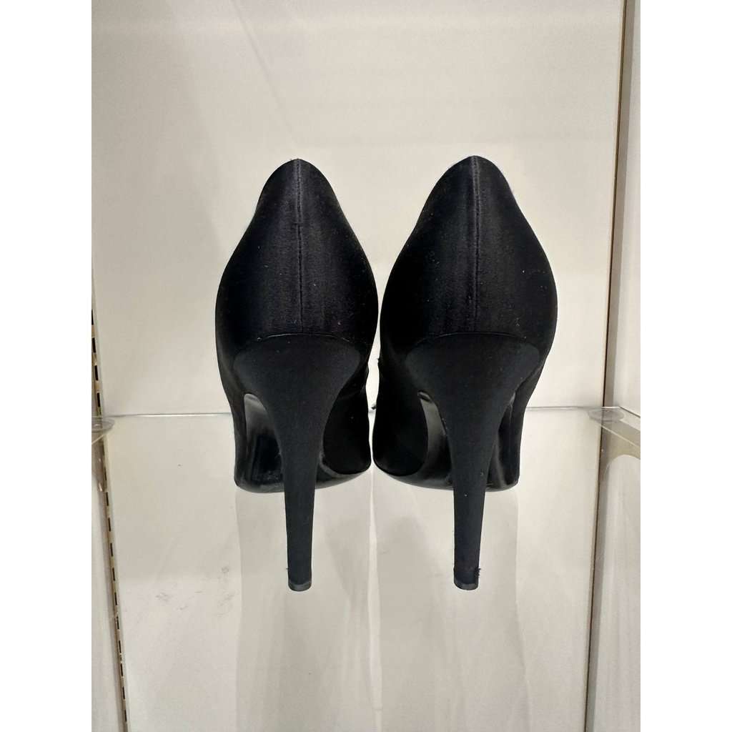 Roger Vivier Roger Vivier Black Satin Crystal Buckle Heels Sz.39 pre-owned Black Satin Good - Model View