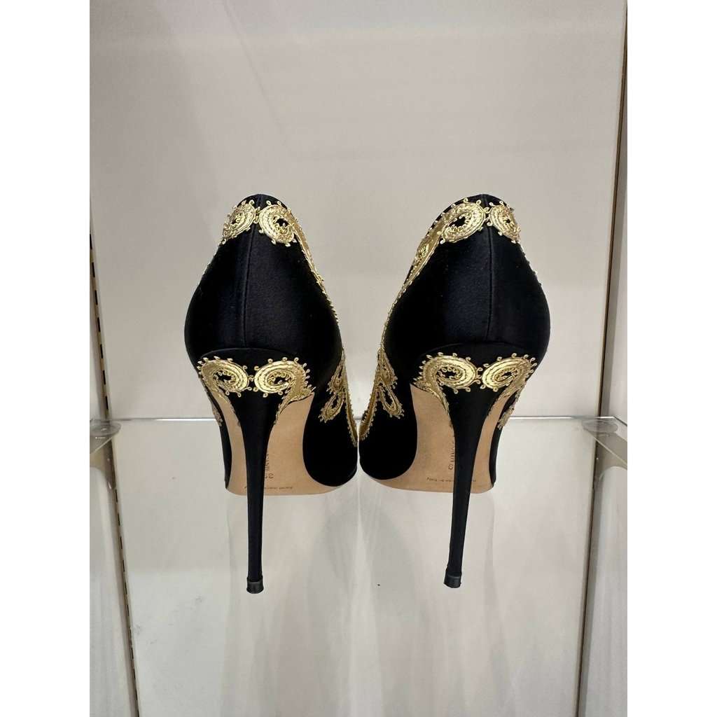 Manolo Blahnik Manolo Blahnik Black & Gold Paisley Satin Pumps - Size 39 Pre-owned Black Satin Good - Back View