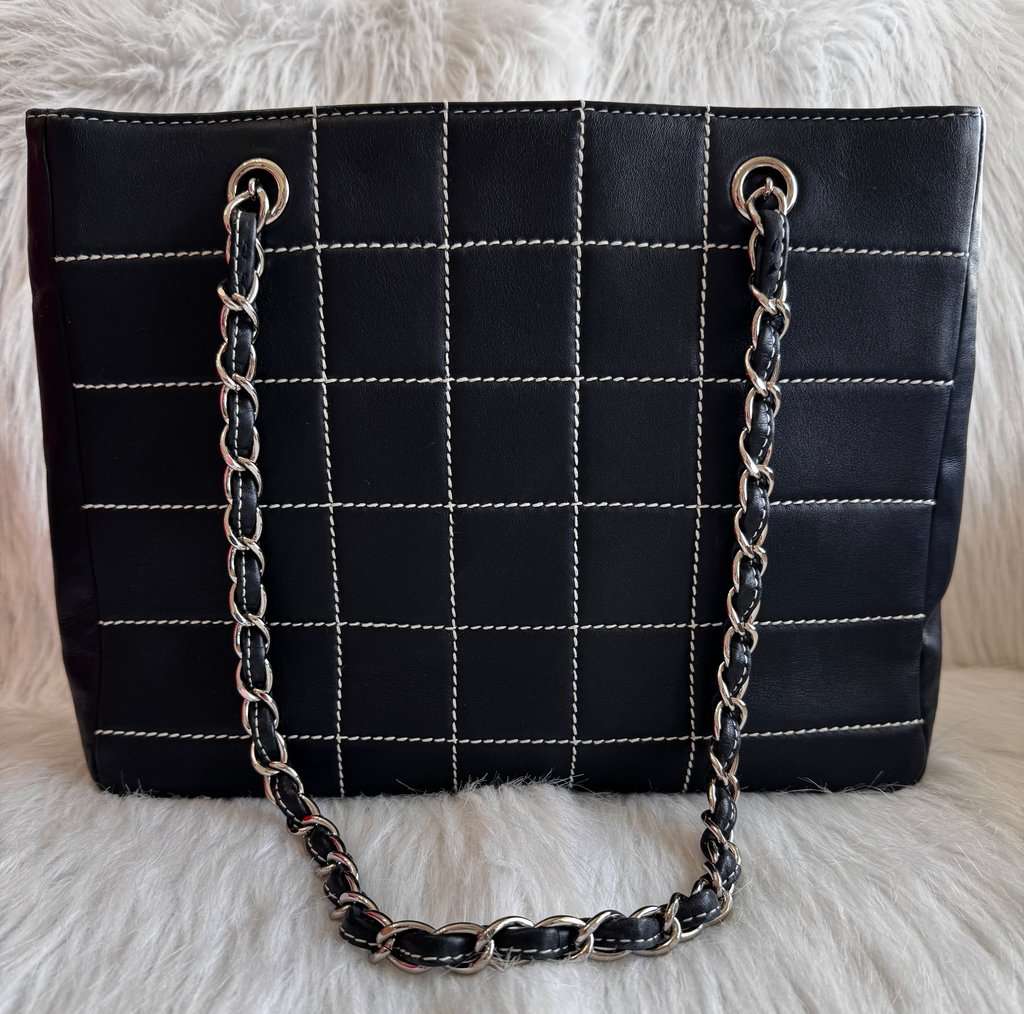 Chanel Choco Bar Wild stitch leather chain tote Navy Leather Good - Back View