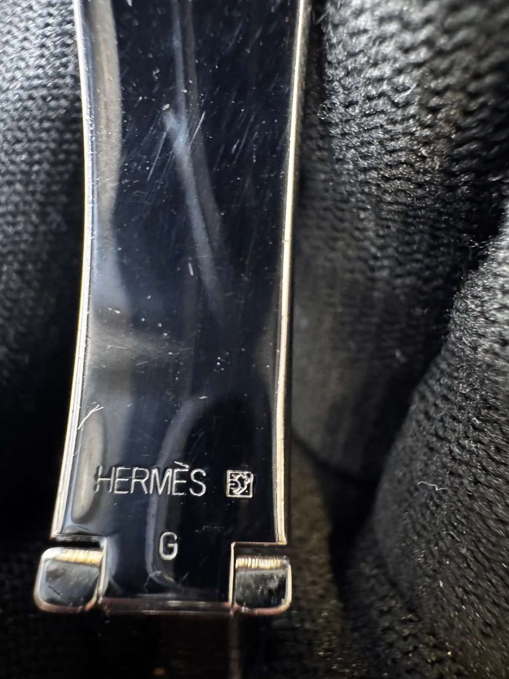 Hermès Clic Clac H Yellow Enamel Palladium Plated Narrow Bracelet PM Yellow Good - Model View