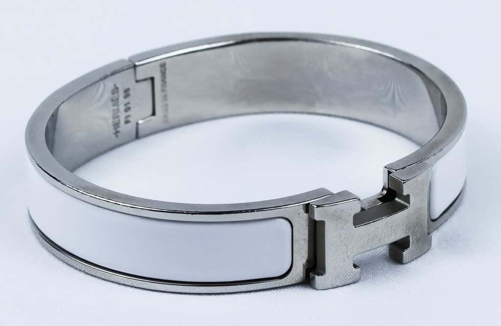 Hermès Clic Clac H White Enamel Palladium Plated Narrow Bracelet PM White Good - Model View