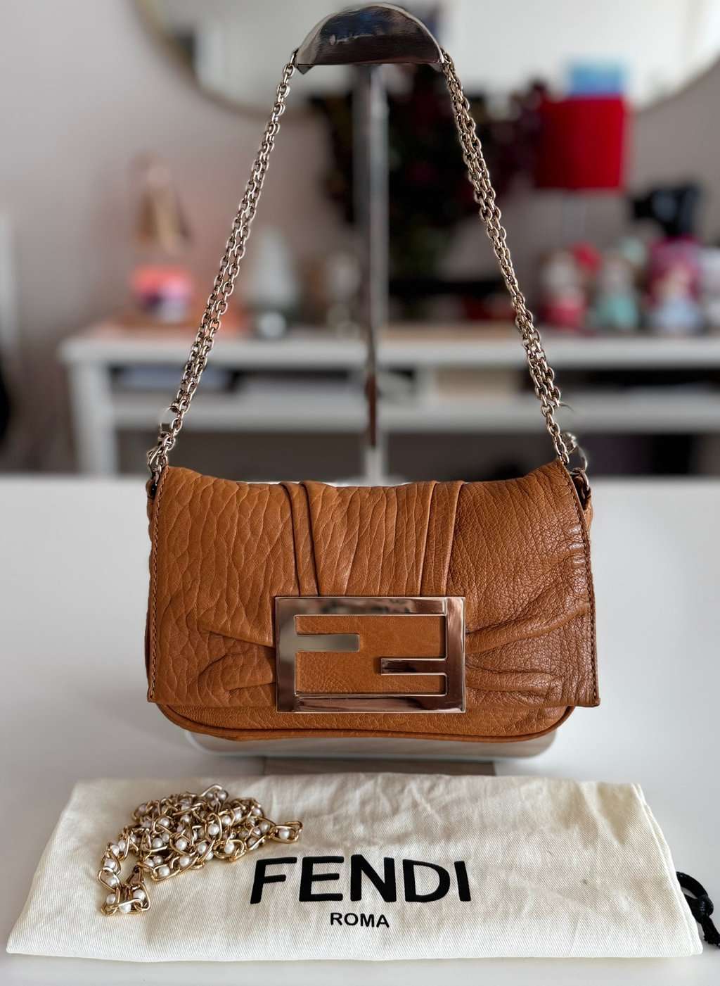 Fendi Mia Crossbody bag Brown Leather Good - Inside View