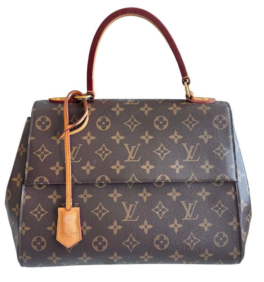 Louis Vuitton Monogram Cluny MM Beige Leather Good - Inside View