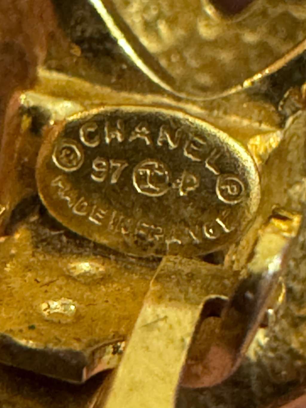 Chanel Coco Mark Diamond Shape Clip-On earrings Gold Good - Box View