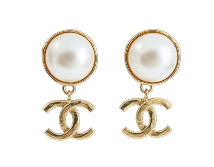 Chanel CC Logo Coco Mark Pearl Drop Earrings Gold Good - Front View