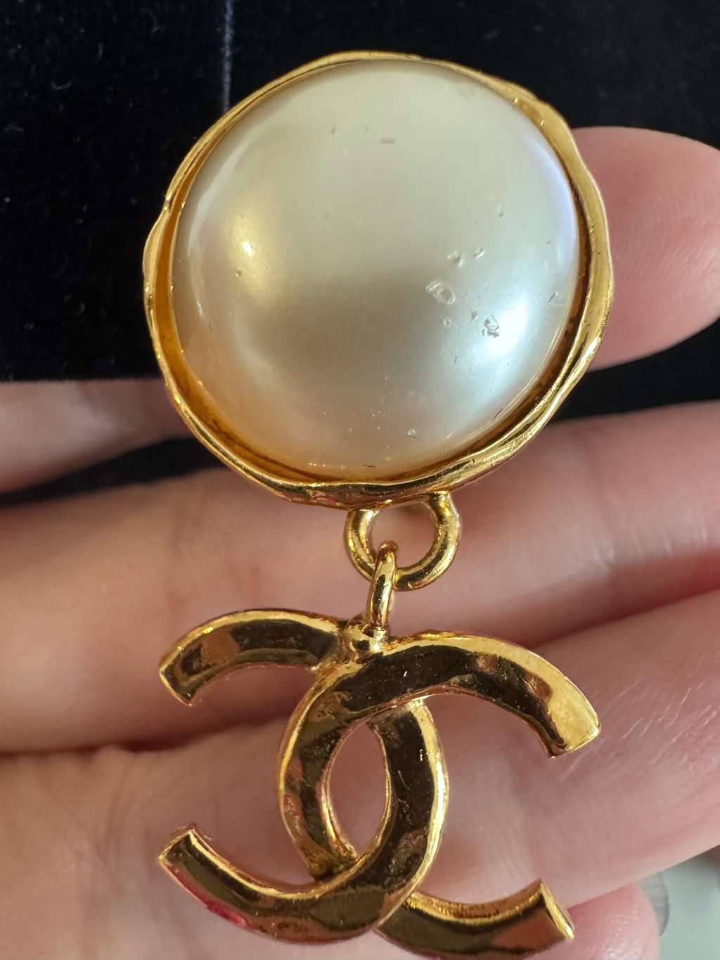 Chanel CC Logo Coco Mark Pearl Drop Earrings Gold Good - Inside View