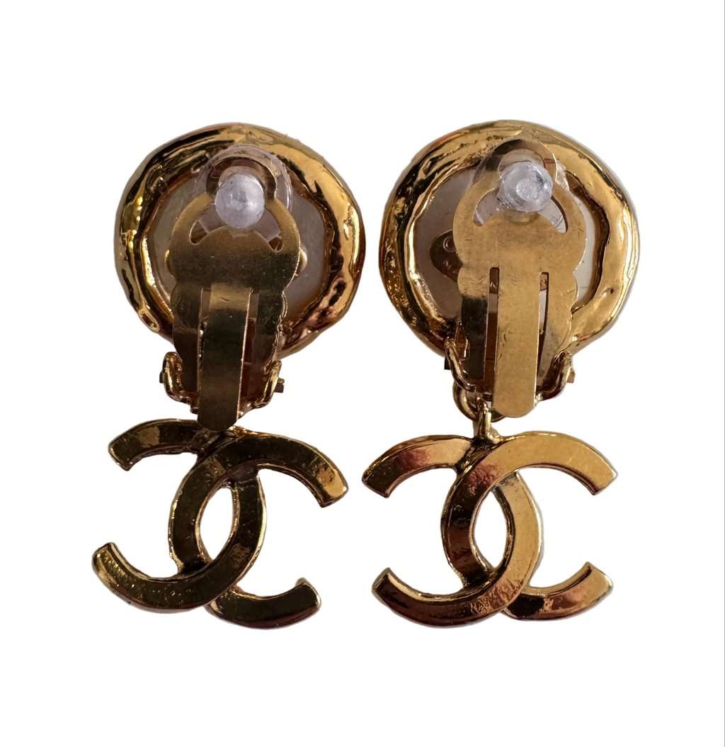 Chanel CC Logo Coco Mark Pearl Drop Earrings Gold Good - Box View