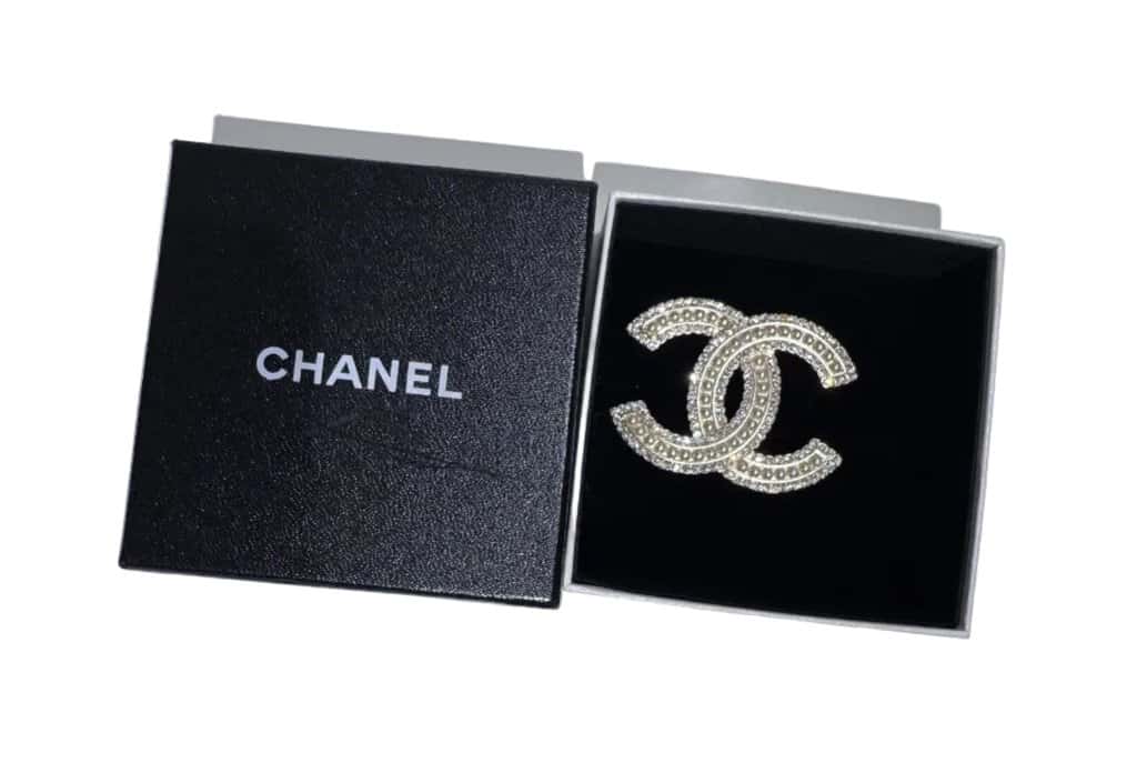 Chanel CC Pearl Crystal Brooch Gold Good - Model View