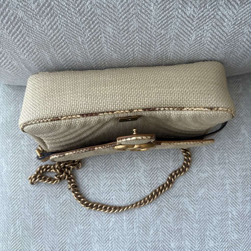 Gucci GG Marmont Raffia Bag Beige Rattan Never worn - Inside View