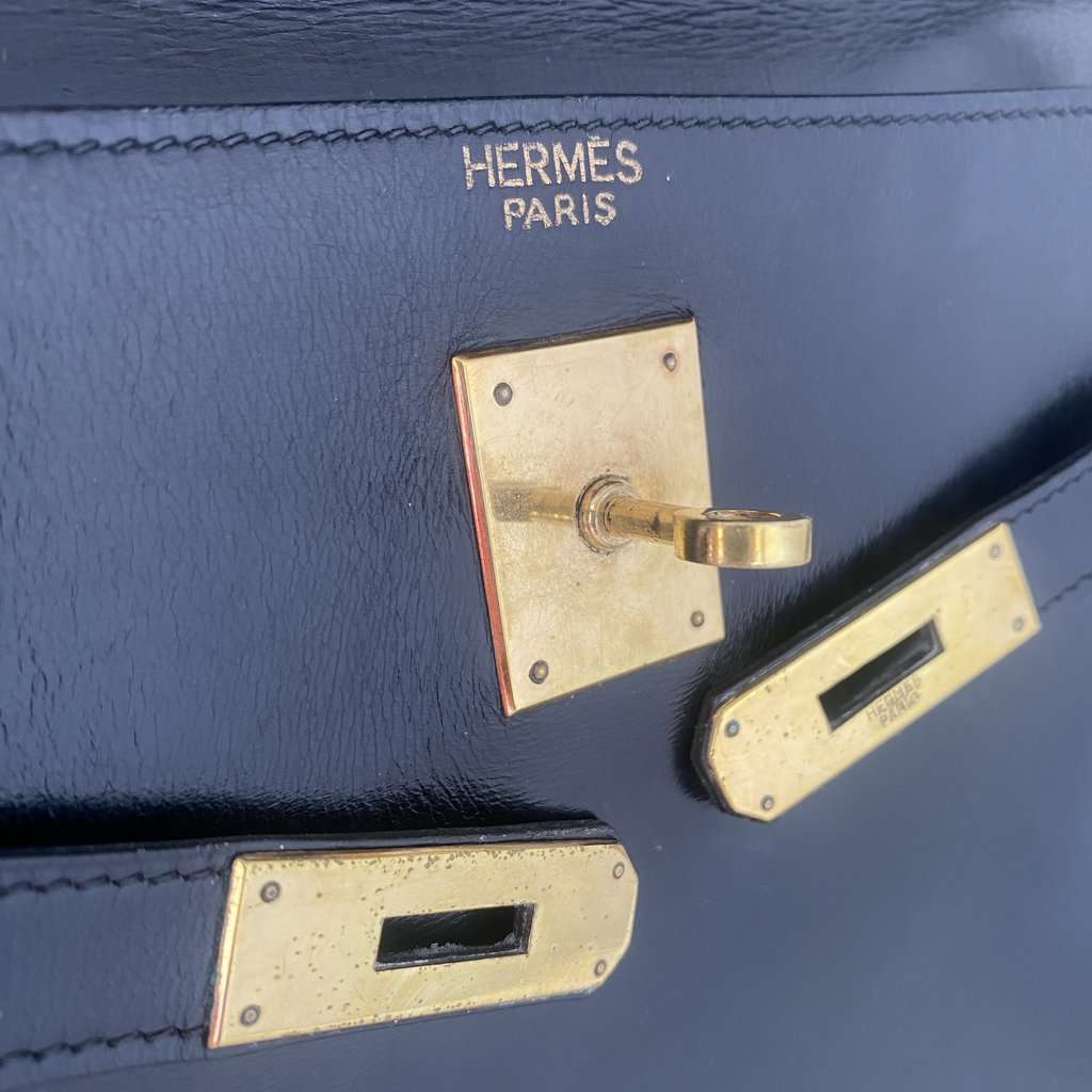 Hermès Kelly 32 Black Box Black Leather Good condition - Box View