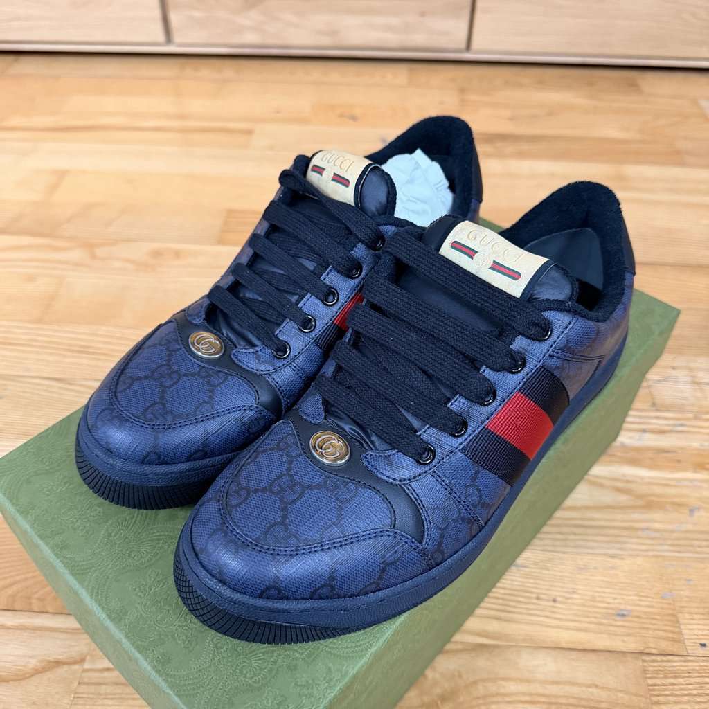 Gucci Screener Navy Leather Never worn - Inside View