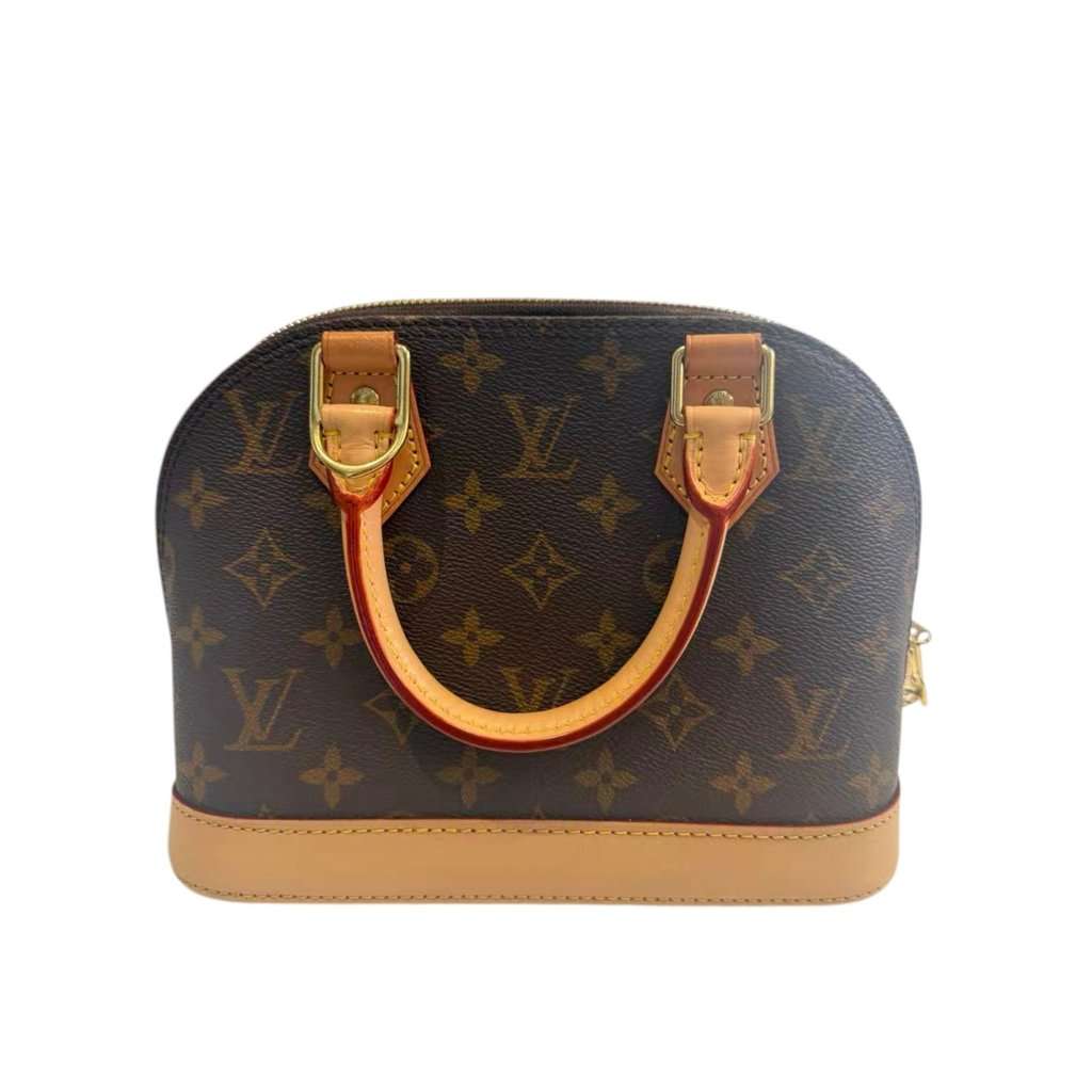 Louis Vuitton Alma Beige Leather Very good - Model View