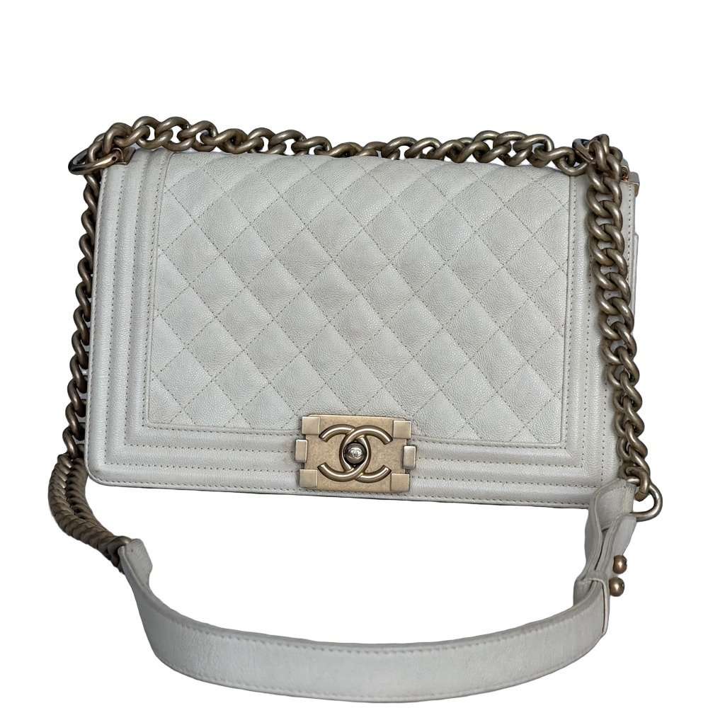 Chanel Small Boy Bag White Leather Good condition - Front View