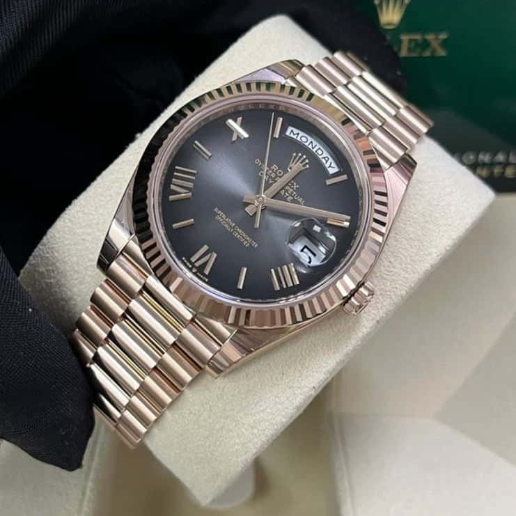 Rolex Day-Date 40 Grey Never worn - Box View